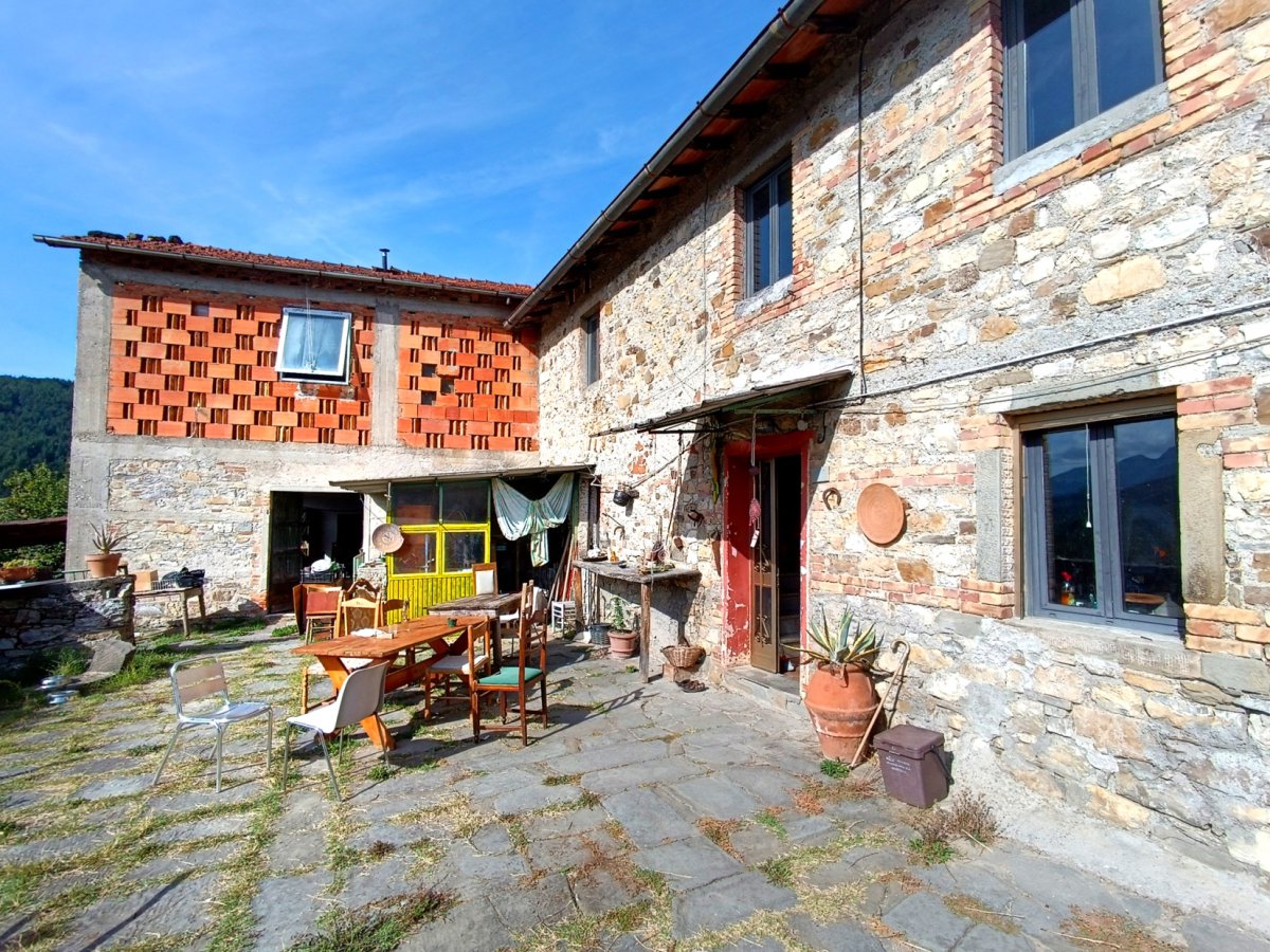 Cottage/Hamlet for Sale Casola in Lunigiana Massa-Carrara, Sale Cottage/Hamlet Casola in Lunigiana