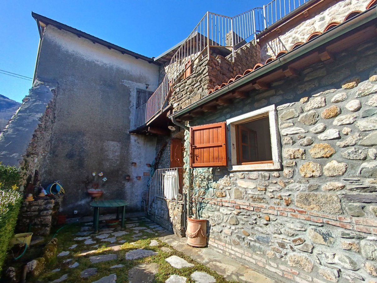 Detached for Sale Vagli Sotto Lucca, Sale Detached Vagli Sotto