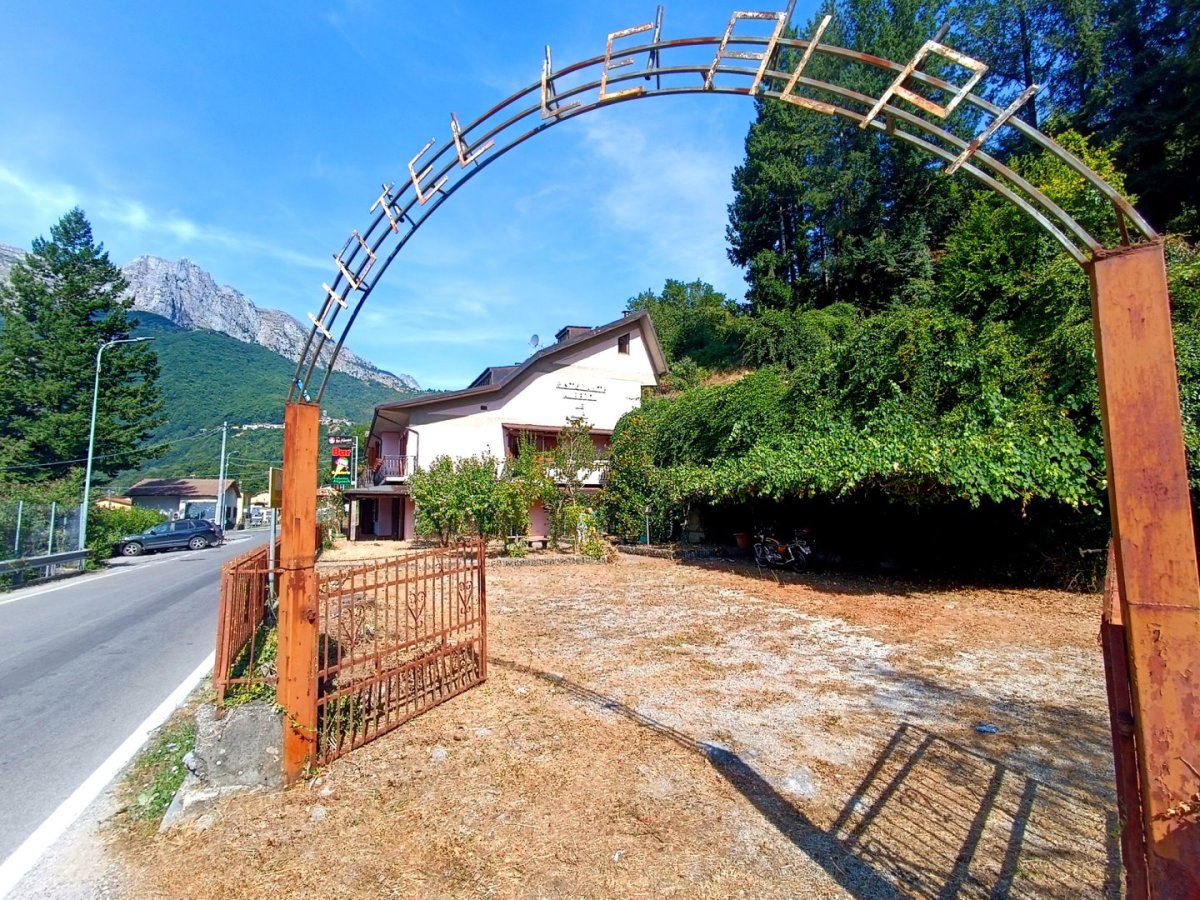 Detached for Sale Vagli Sotto Lucca, Sale Detached Vagli Sotto