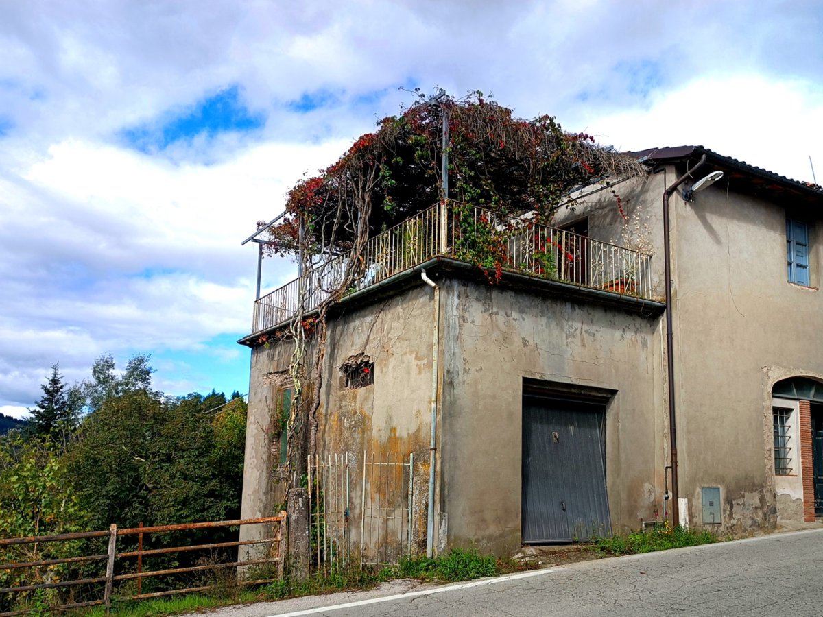 Semi-detached house for Sale Camporgiano Lucca, Sale Semi-detached house Camporgiano