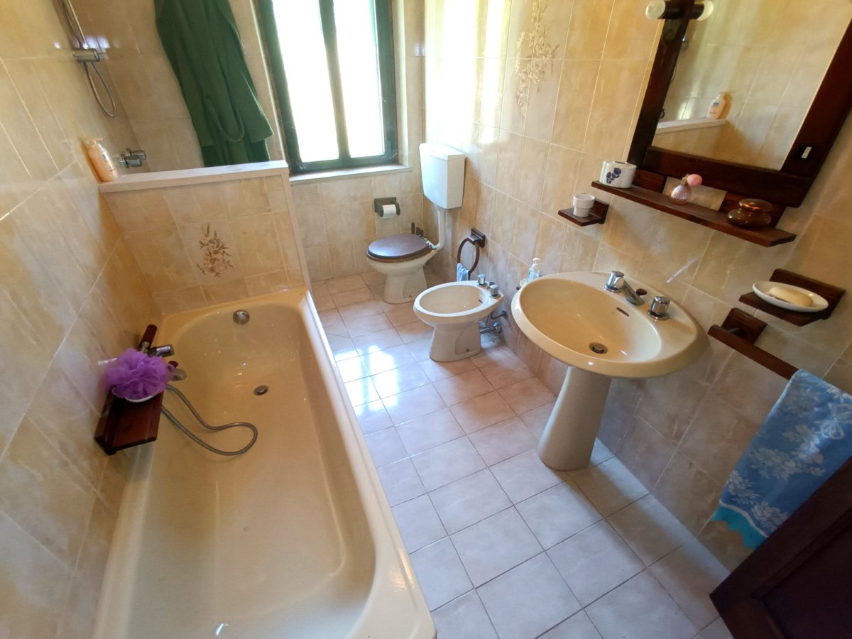 Semi-detached house for Sale Piazza al Serchio Lucca, Sale Semi-detached house Piazza al Serchio