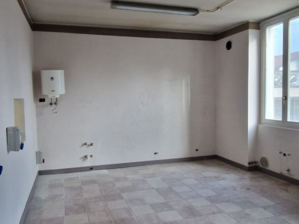 Office/Studio for Rent Inzago Milan, Rent Office/Studio Inzago