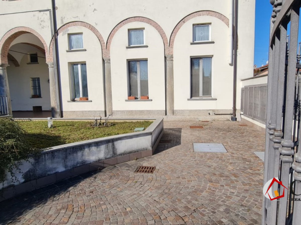 Office/Studio for Rent Inzago Milan, Rent Office/Studio Inzago