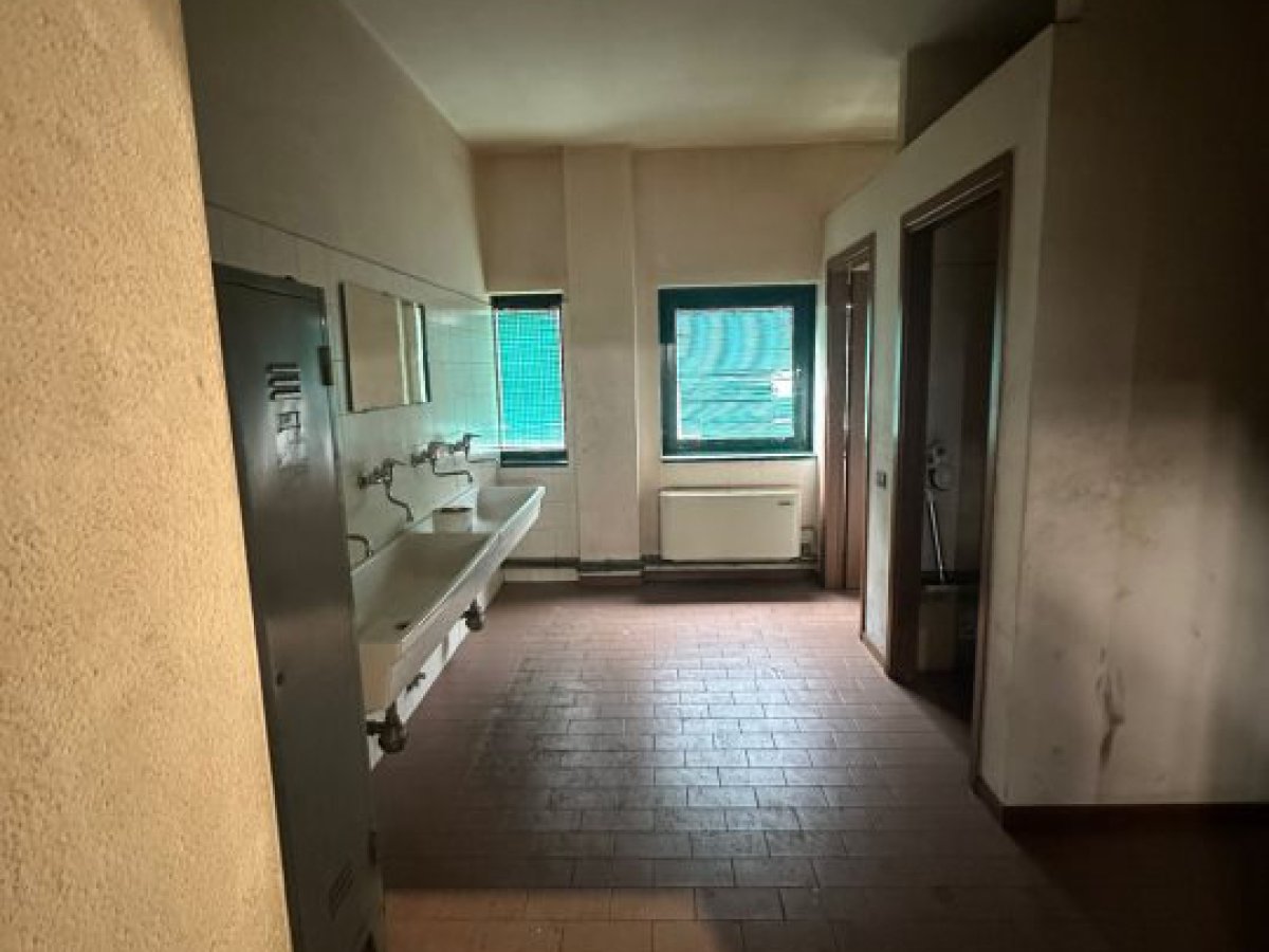 Warehouse for Sale Vaprio d'Adda Milan, Sale Warehouse Vaprio d'Adda