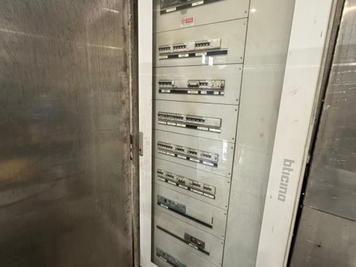 Warehouse for Sale Vaprio d'Adda Milan, Sale Warehouse Vaprio d'Adda