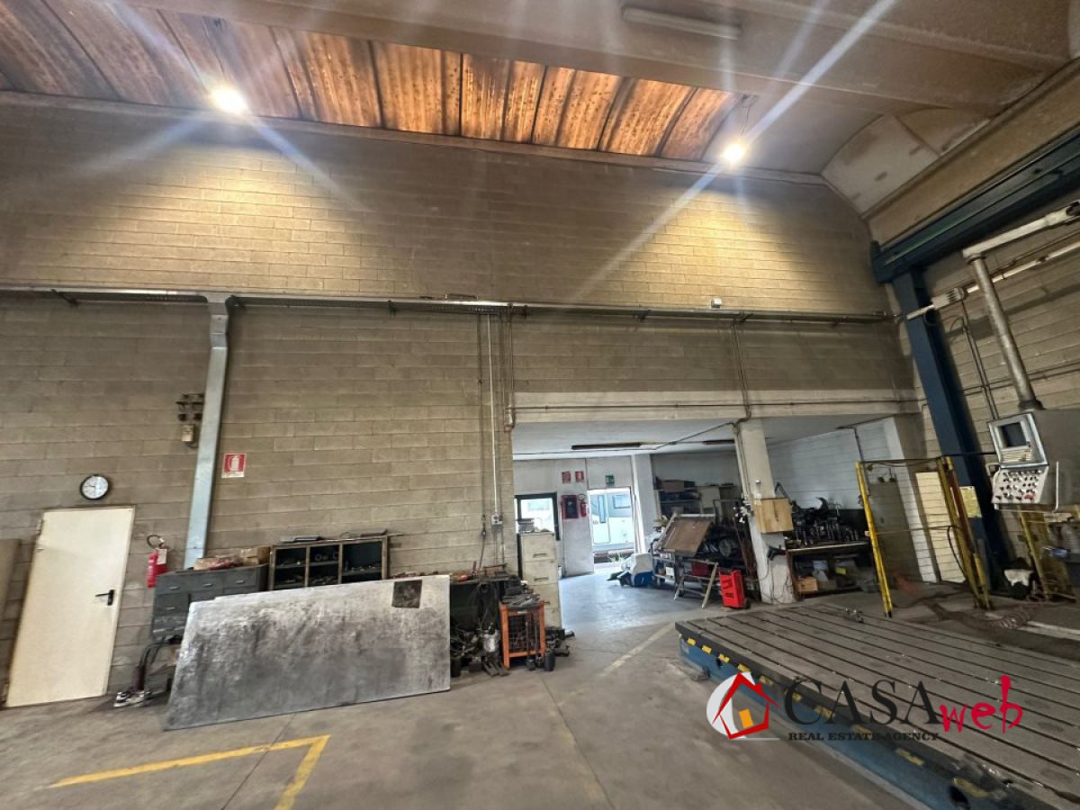 Warehouse for Sale Vaprio d'Adda Milan, Sale Warehouse Vaprio d'Adda