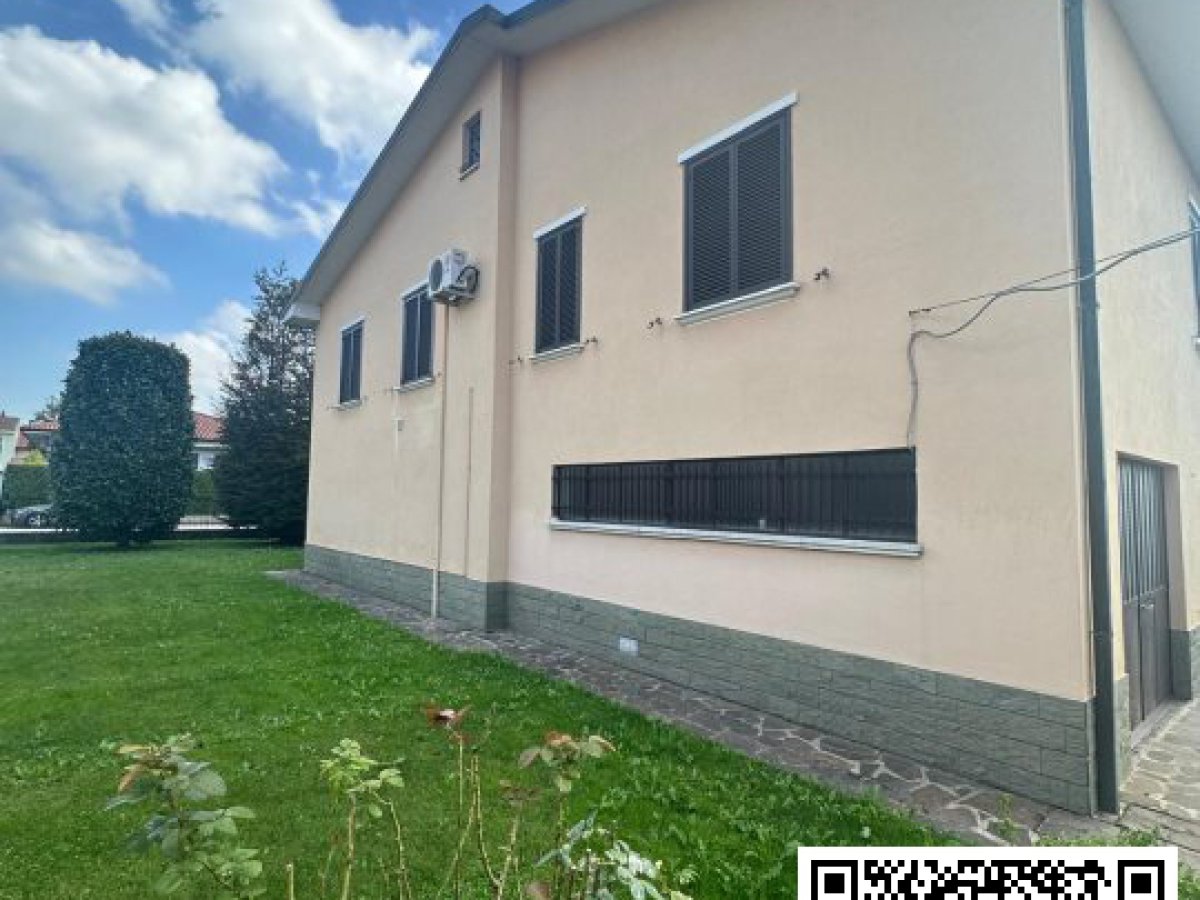 Villa for Sale Bellinzago Lombardo Milan, Sale Villa Bellinzago Lombardo