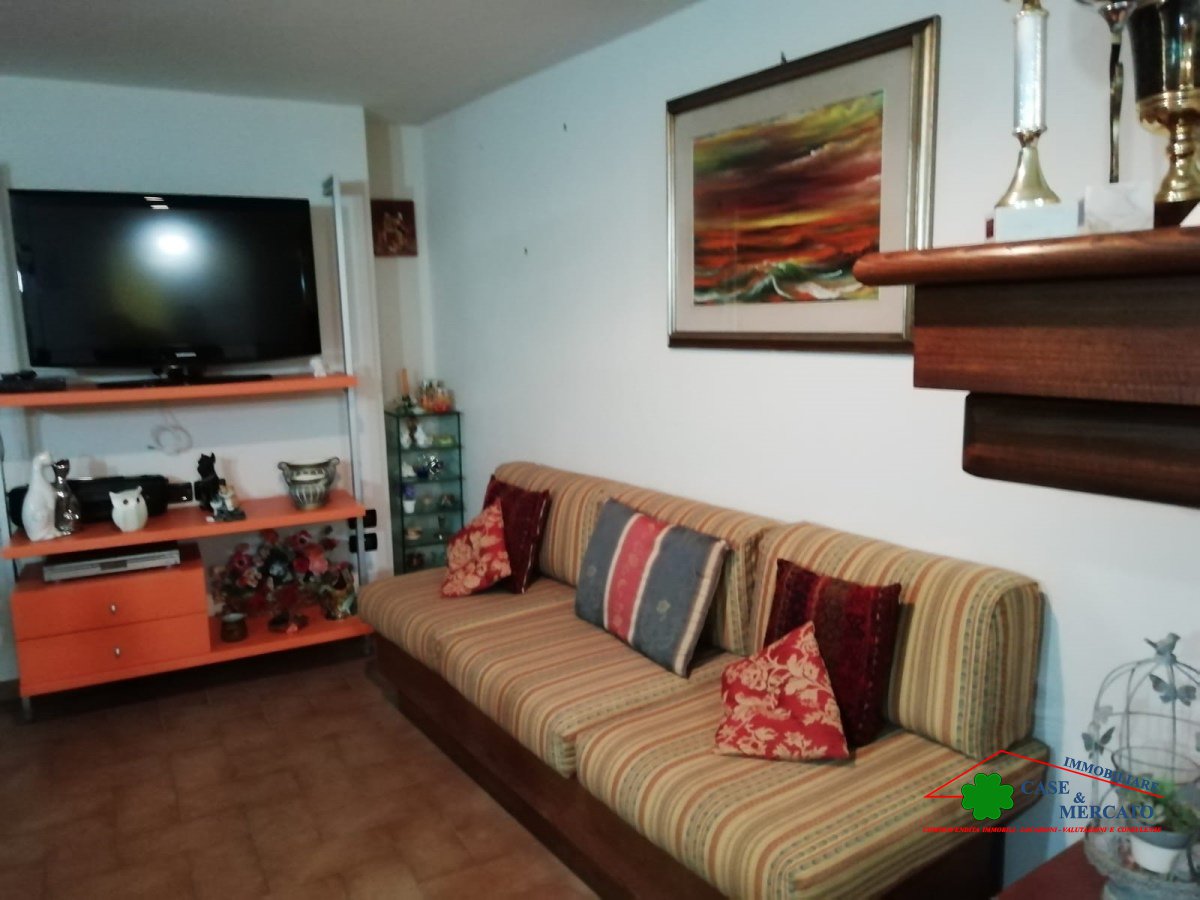 Semi-detached house for Sale Capannori Lucca, Sale Semi-detached house Massa Macinaia