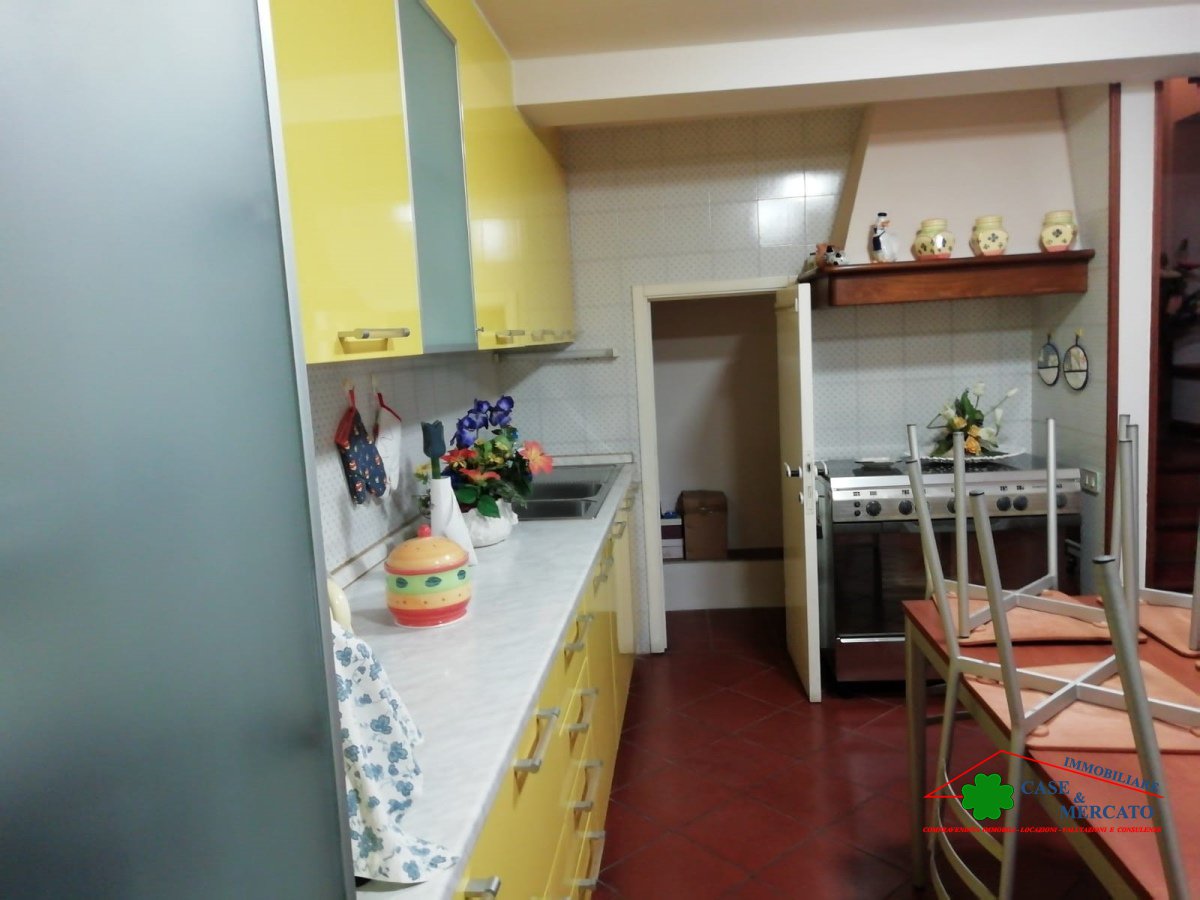 Semi-detached house for Sale Capannori Lucca, Sale Semi-detached house Massa Macinaia