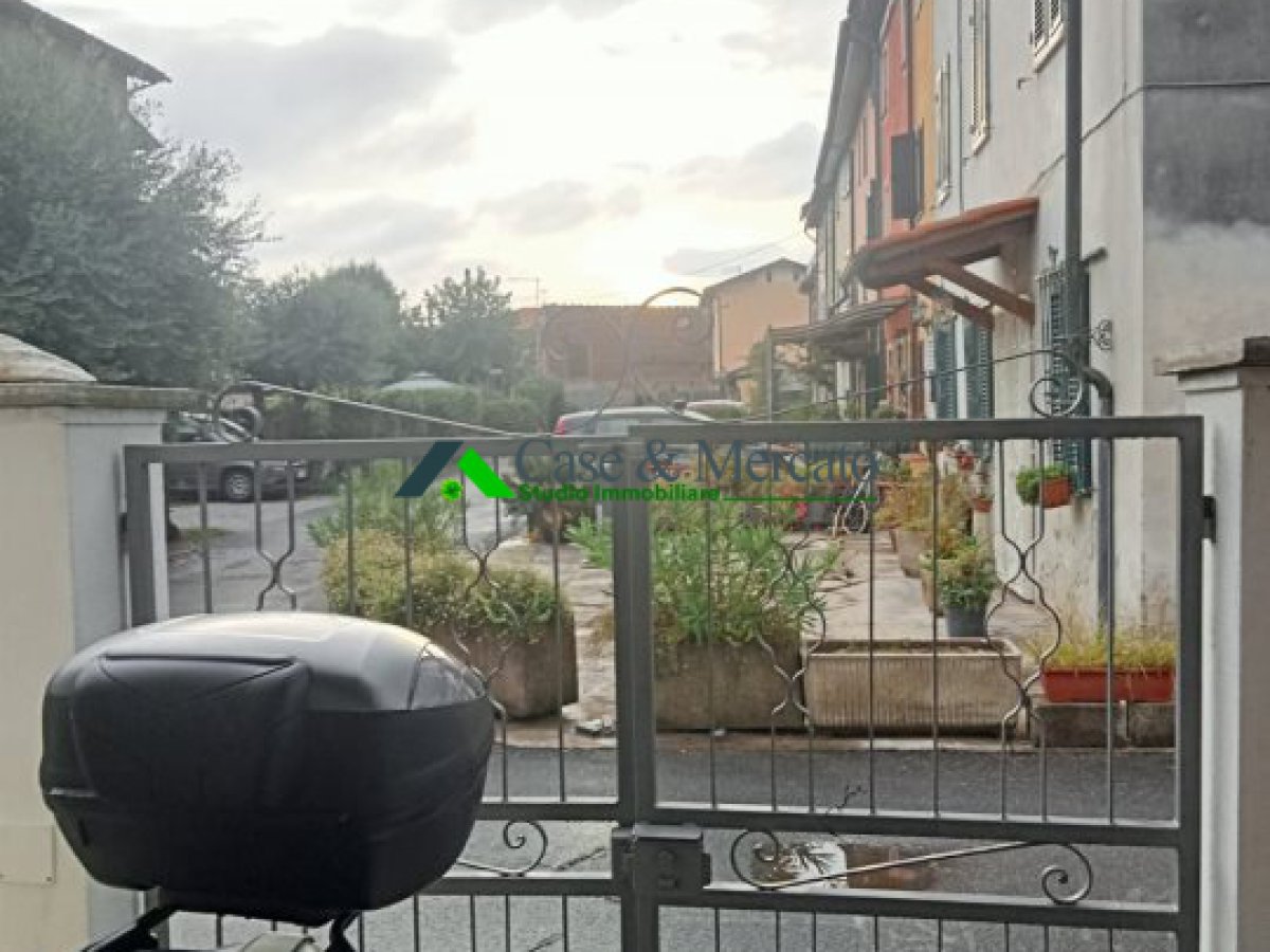 Semi-detached house for Sale Lucca Lucca, Sale Semi-detached house SS. Annunziata