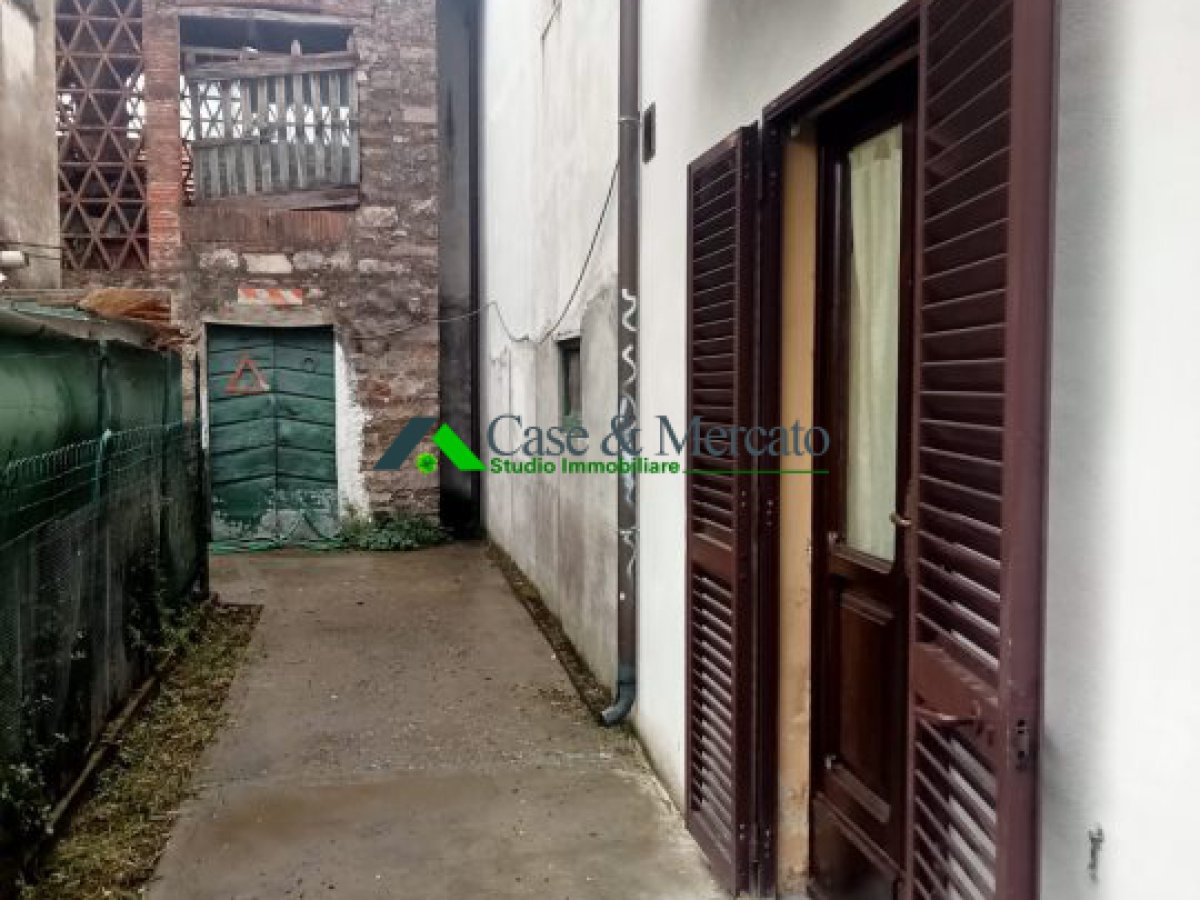 Semi-detached house for Sale Lucca Lucca, Sale Semi-detached house SS. Annunziata