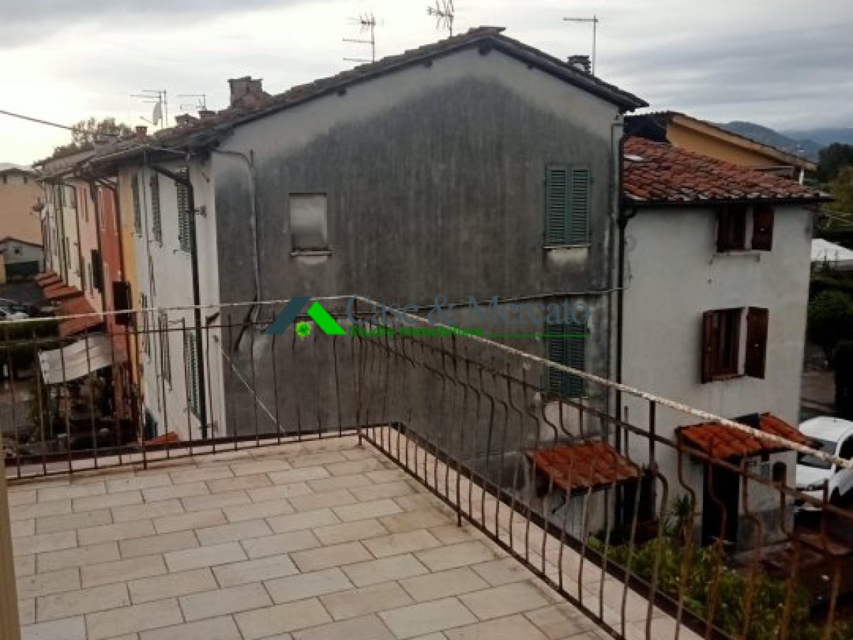 Semi-detached house for Sale Lucca Lucca, Sale Semi-detached house SS. Annunziata