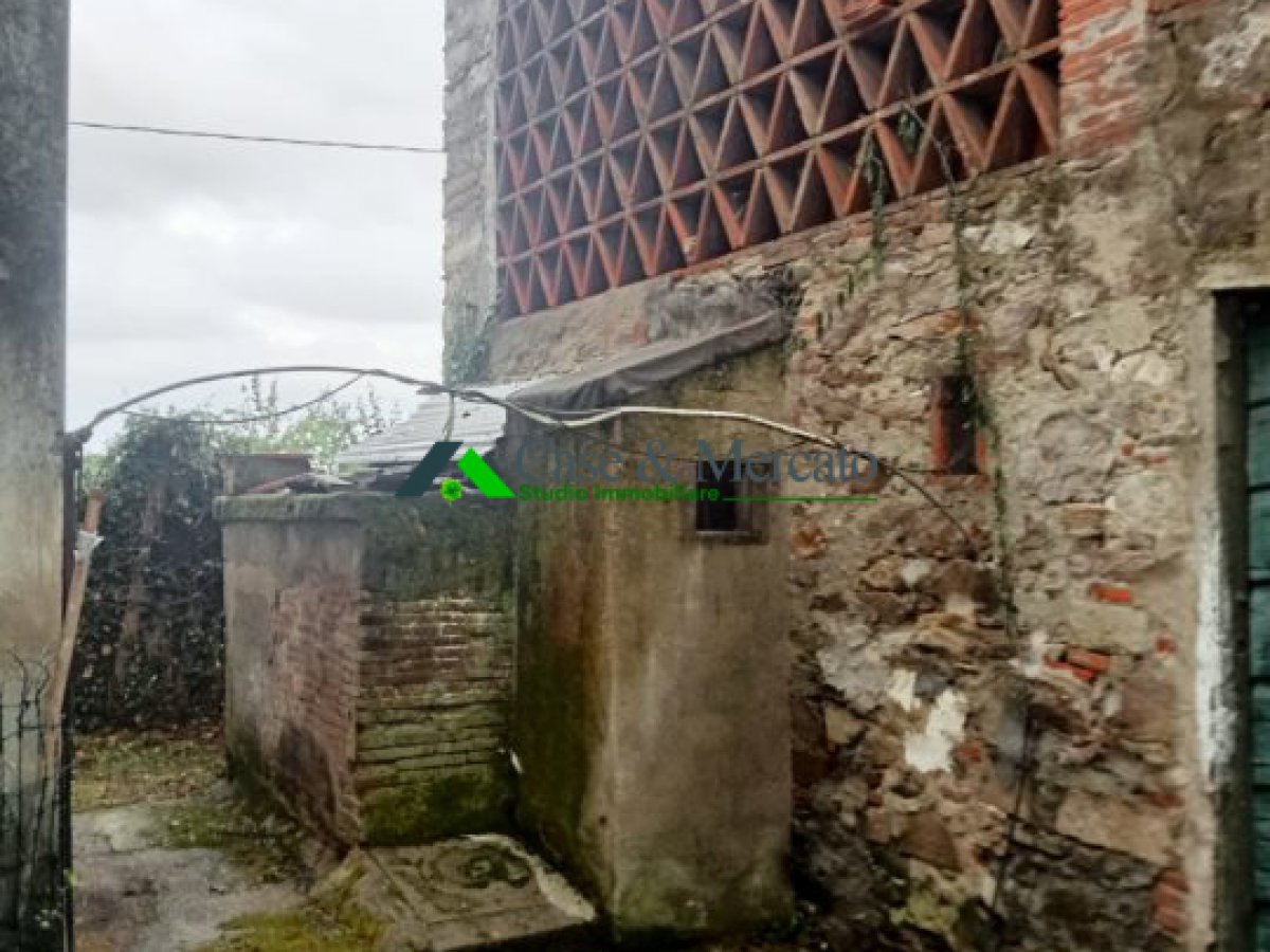 Semi-detached house for Sale Lucca Lucca, Sale Semi-detached house SS. Annunziata