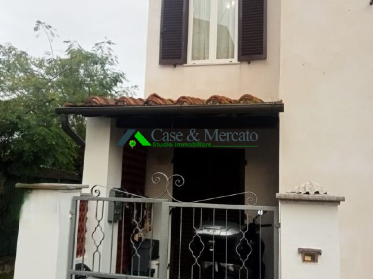 Semi-detached house for Sale Lucca Lucca, Sale Semi-detached house SS. Annunziata