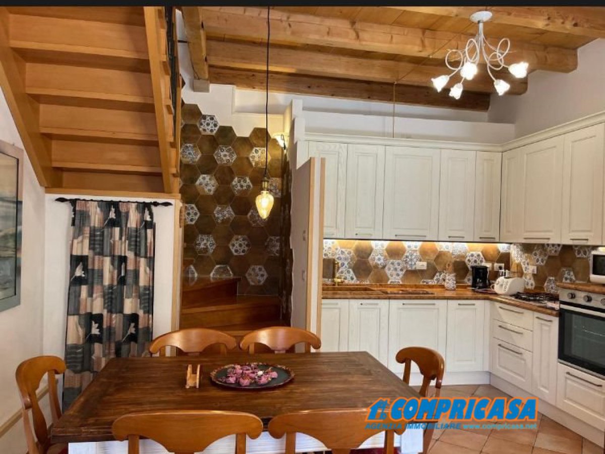 Cottage/Hamlet for Sale Bardolino Verona, Sale Cottage/Hamlet Calmasino