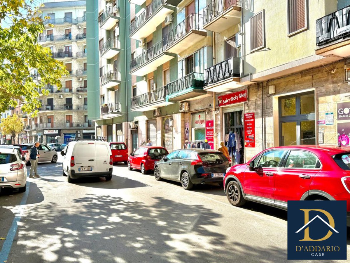 Shop/Commercial space for Sale Taranto Taranto, Sale Shop/Commercial space Italia/Montegranaro
