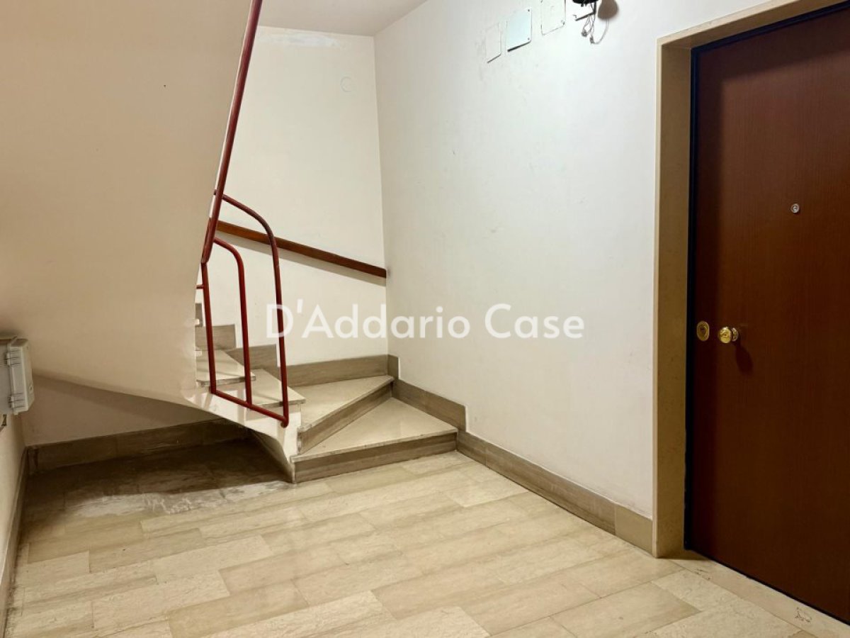 Shop/Commercial space for Sale Taranto Taranto, Sale Shop/Commercial space Borgo