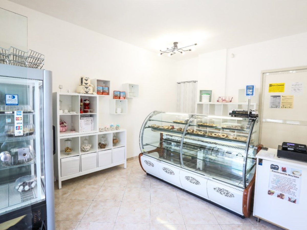 Shop/Commercial space for Rent Napoli Naples, Rent Shop/Commercial space Napoli