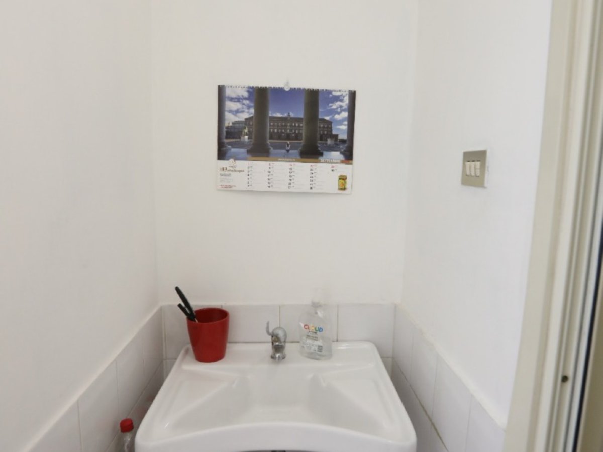 Shop/Commercial space for Rent Napoli Naples, Rent Shop/Commercial space Napoli