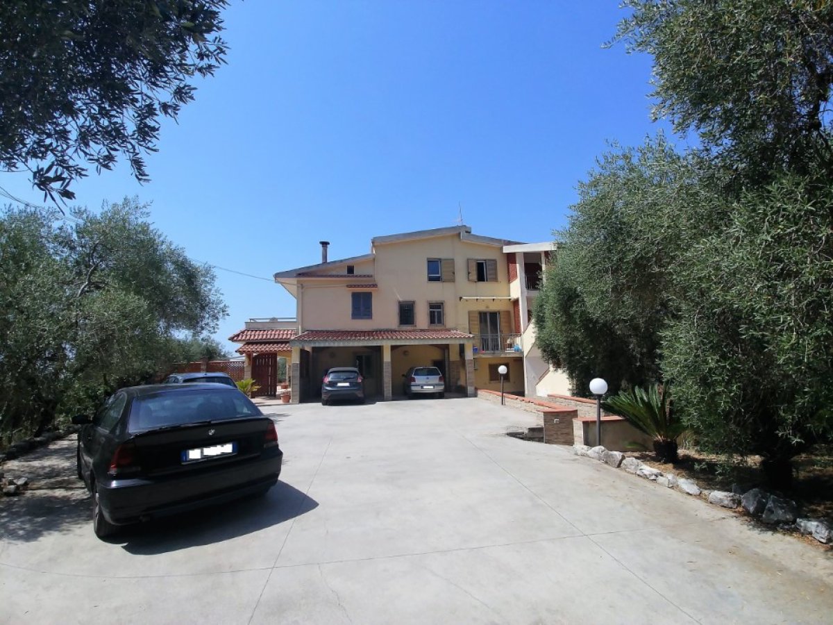 Block of flats/Building for Sale Santi Cosma e Damiano Latina, Sale Block of flats/Building Santi Cosma e Damiano