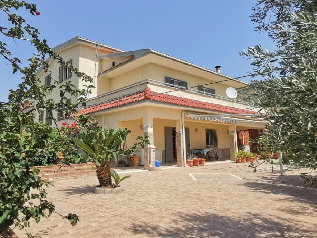 Block of flats/Building for Sale Santi Cosma e Damiano Latina, Sale Block of flats/Building Santi Cosma e Damiano