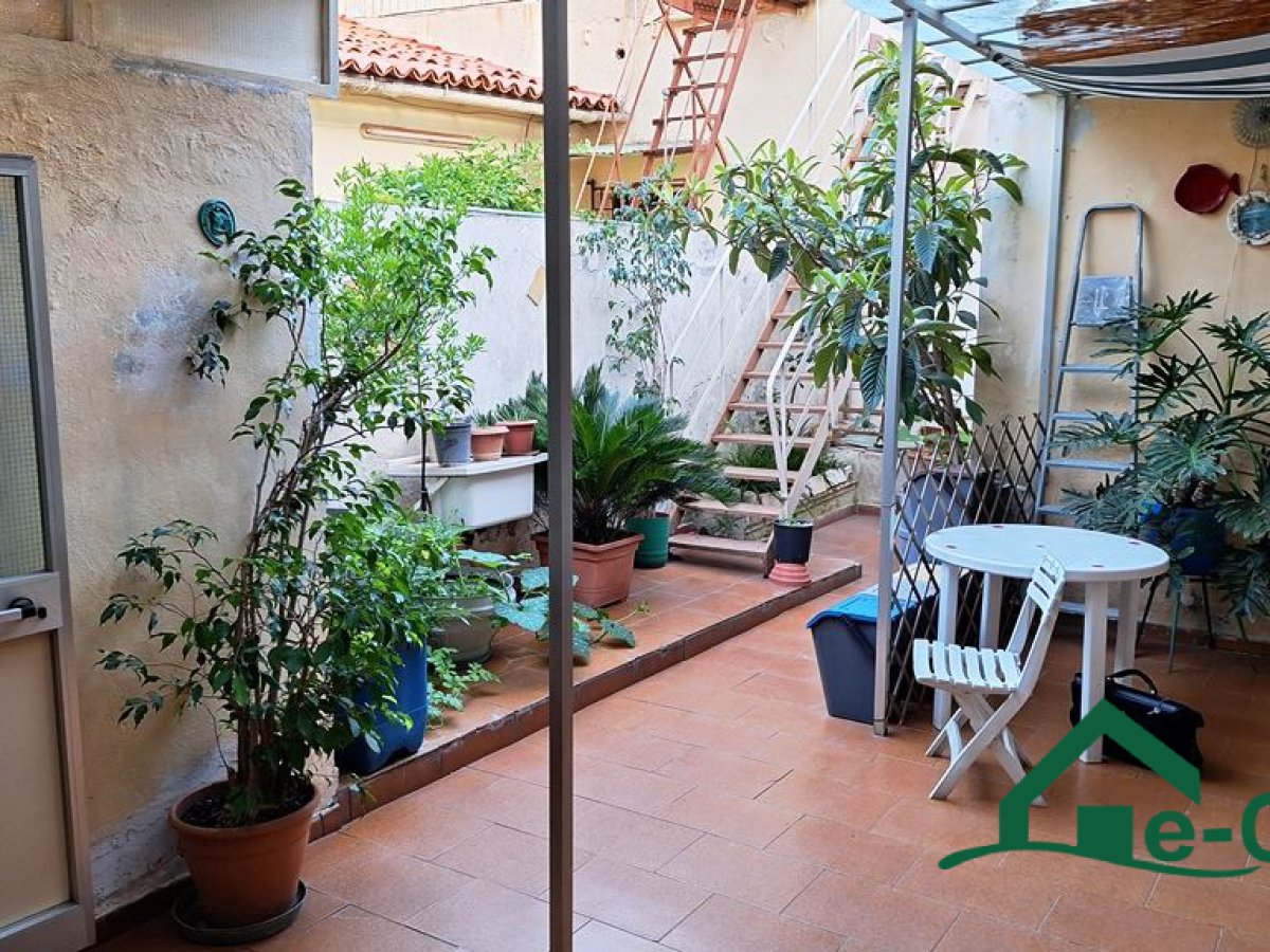 Semi-detached house for Sale Messina Messina, Sale Semi-detached house Messina