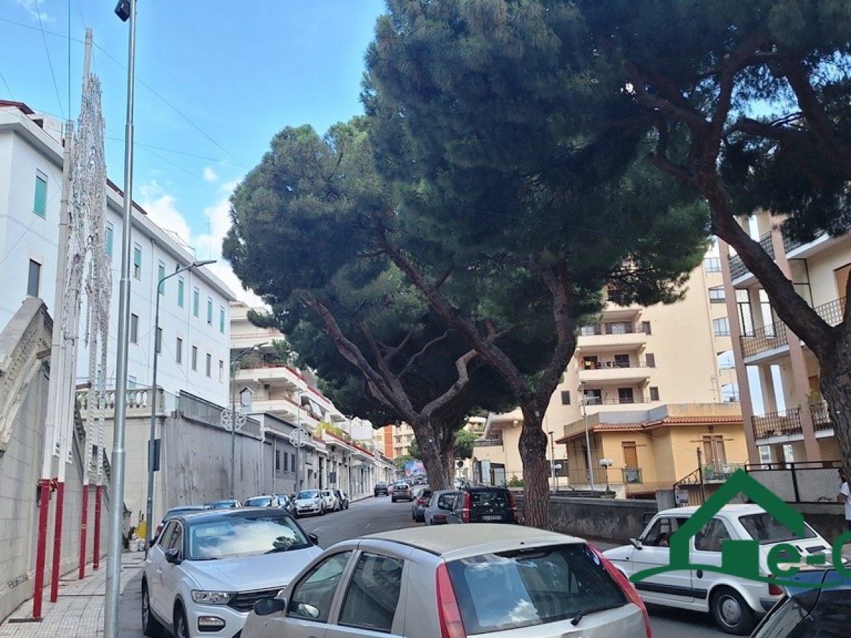 Shop/Commercial space for Sale Messina Messina, Sale Shop/Commercial space Messina