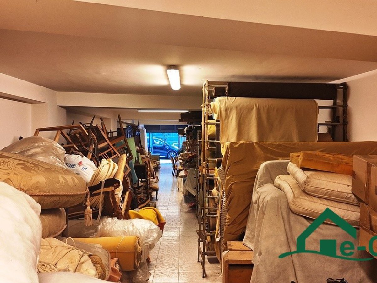 Shop/Commercial space for Sale Messina Messina, Sale Shop/Commercial space Messina
