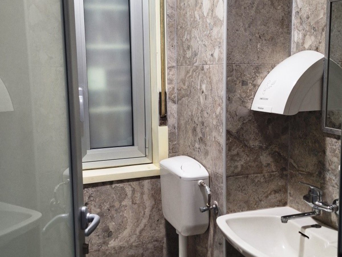 Shop/Commercial space for Sale Messina Messina, Sale Shop/Commercial space Messina