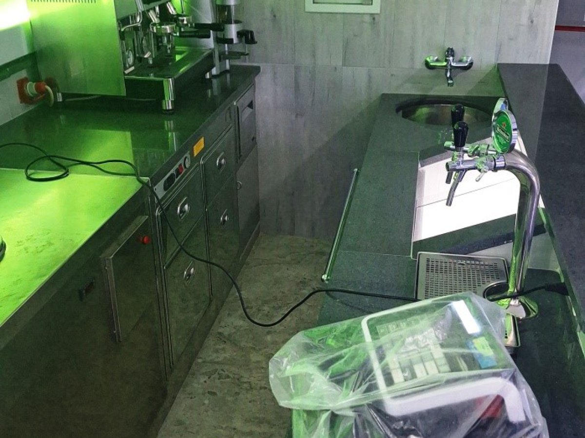 Shop/Commercial space for Sale Messina Messina, Sale Shop/Commercial space Messina