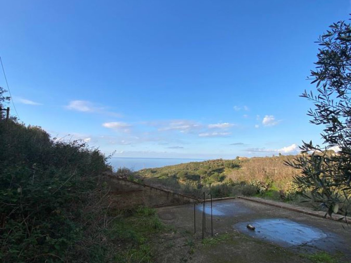 Building area for Sale Messina Messina, Sale Building area Messina