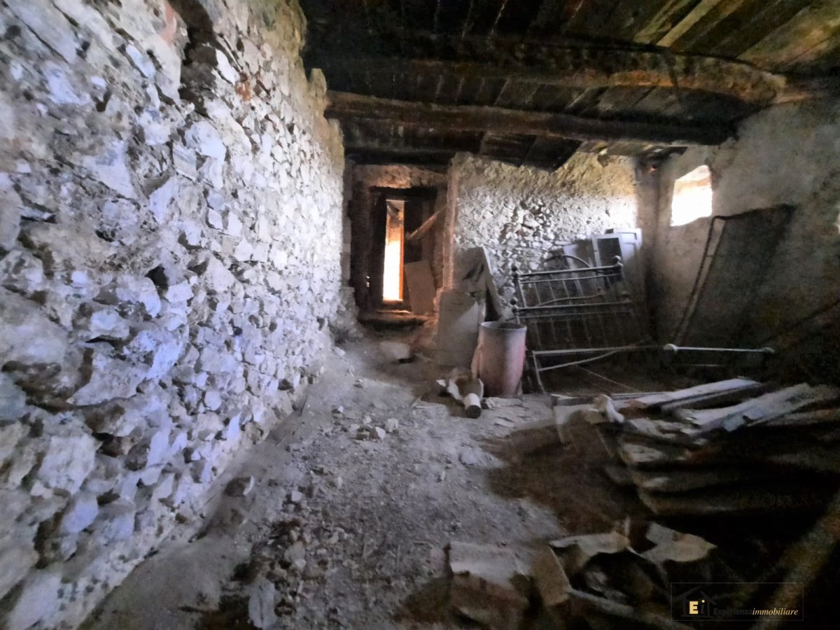 Warehouse for Sale Casperia Rieti, Sale Warehouse Casperia