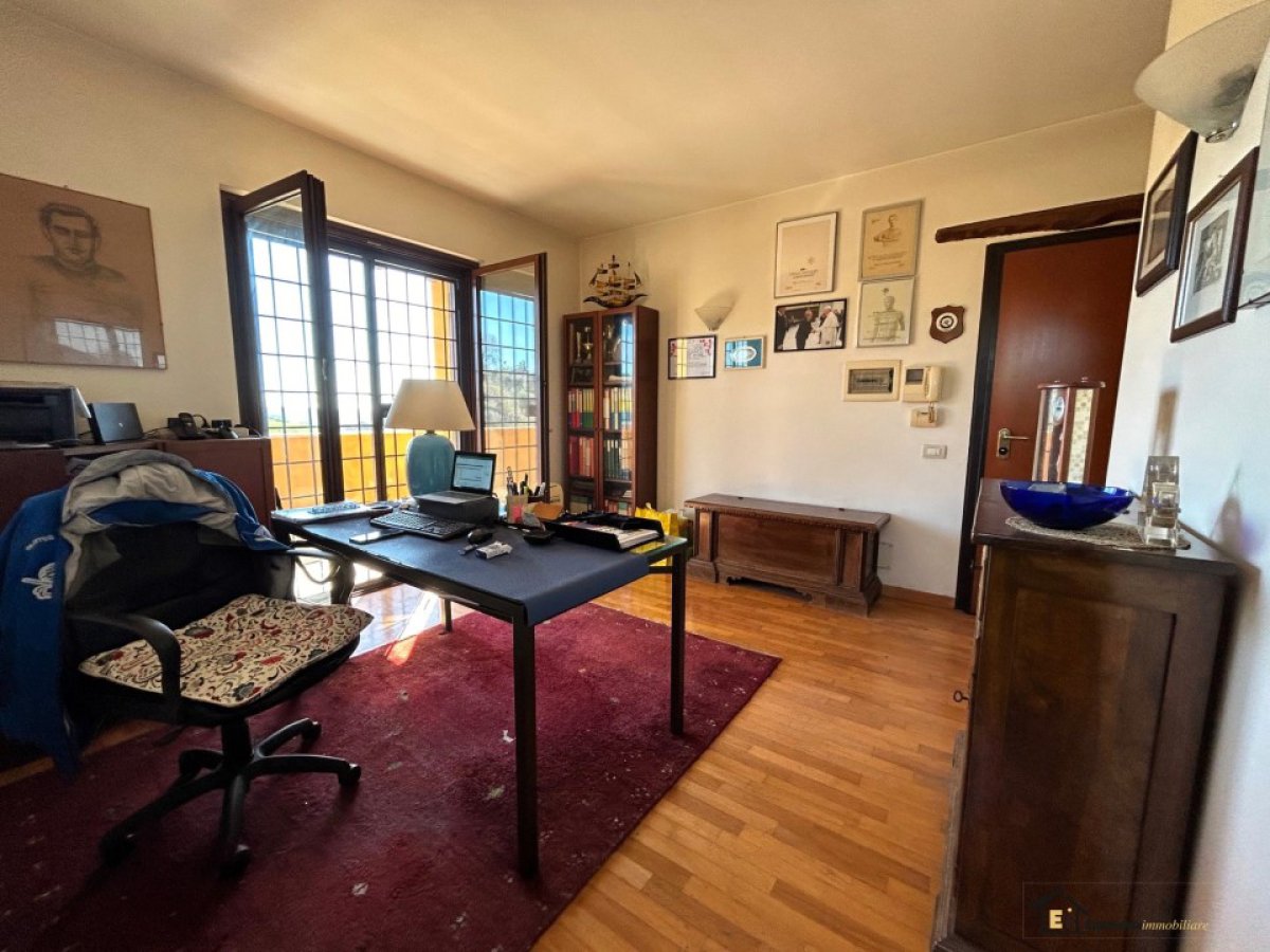 Hotel Room for Sale Castelnuovo di Porto Rome, Sale Hotel Room Castelnuovo di Porto