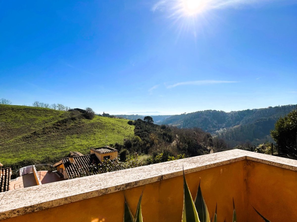 Hotel Room for Sale Castelnuovo di Porto Rome, Sale Hotel Room Castelnuovo di Porto