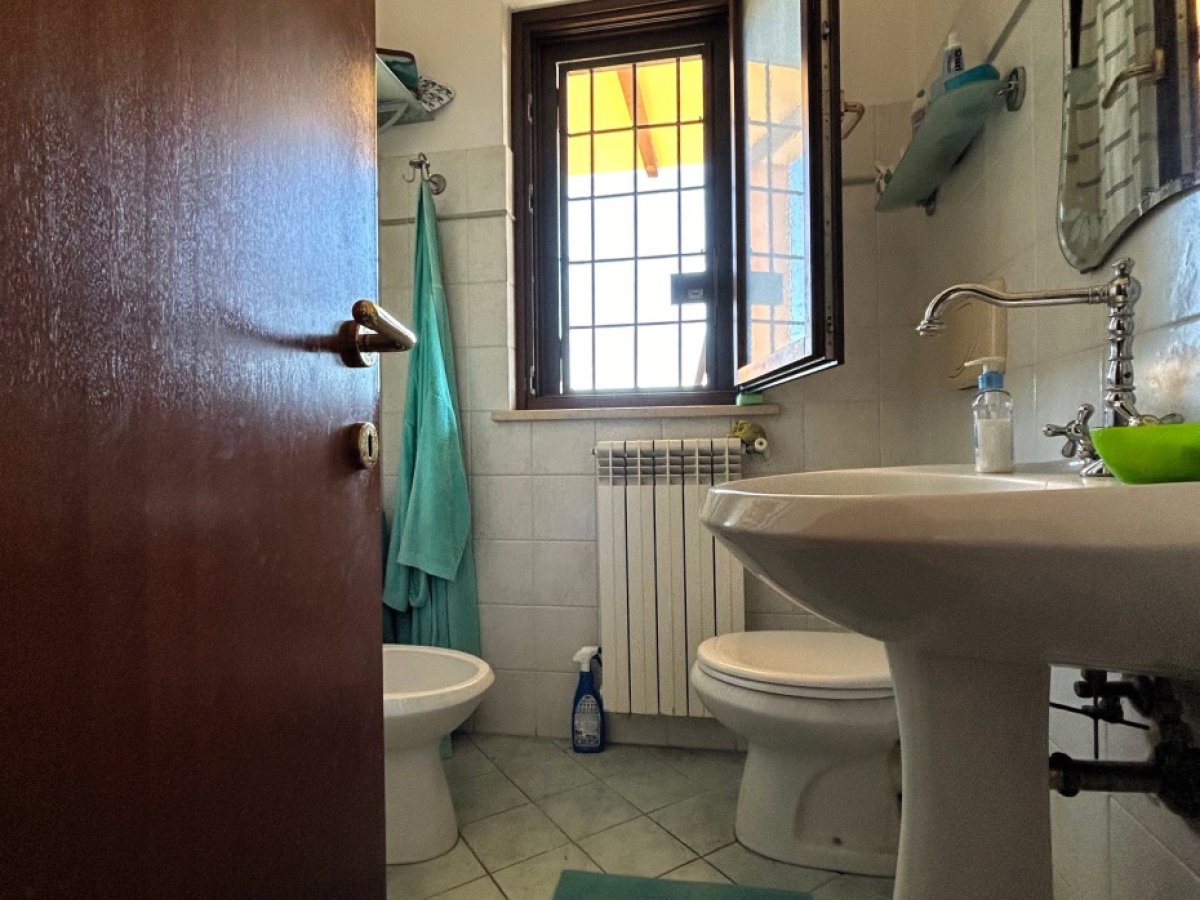 Hotel Room for Sale Castelnuovo di Porto Rome, Sale Hotel Room Castelnuovo di Porto