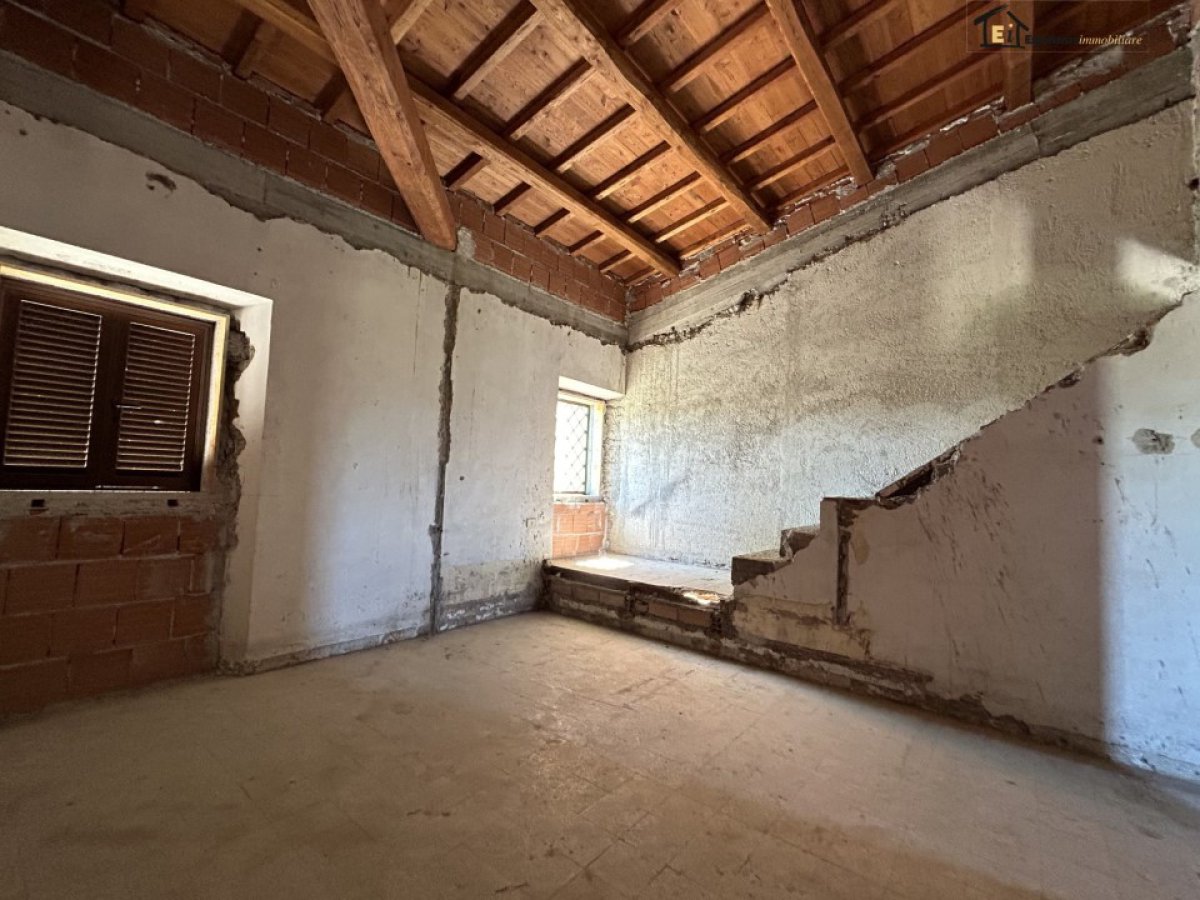 Cottage/Hamlet for Sale Montopoli di Sabina Rieti, Sale Cottage/Hamlet Montopoli di Sabina