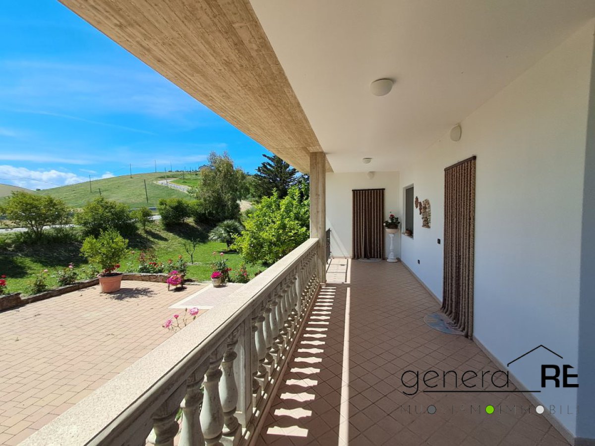 Villa for Sale Castilenti Teramo, Sale Villa Castilenti