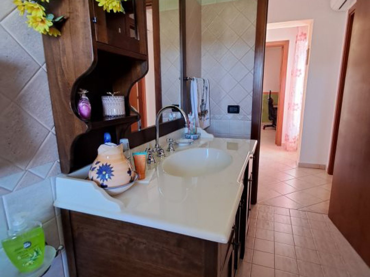 Villa for Sale Castilenti Teramo, Sale Villa Castilenti