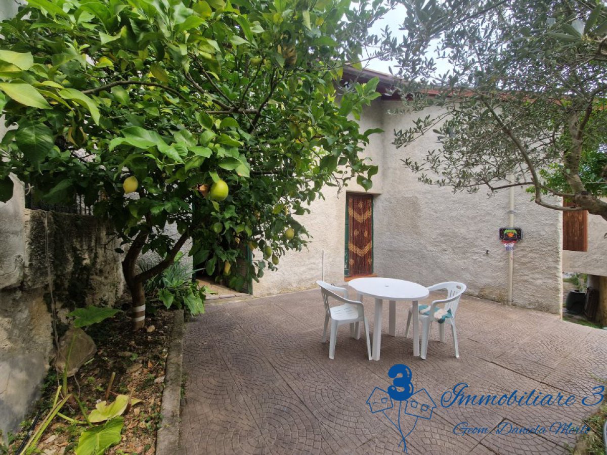 Semi-detached house for Sale Vendone Savona, Sale Semi-detached house Vendone