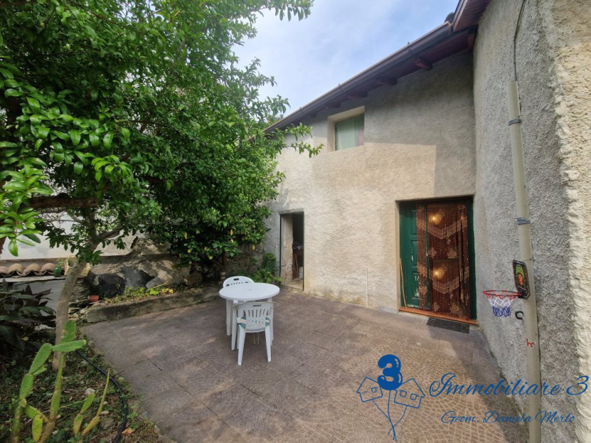 Semi-detached house for Sale Vendone Savona, Sale Semi-detached house Vendone