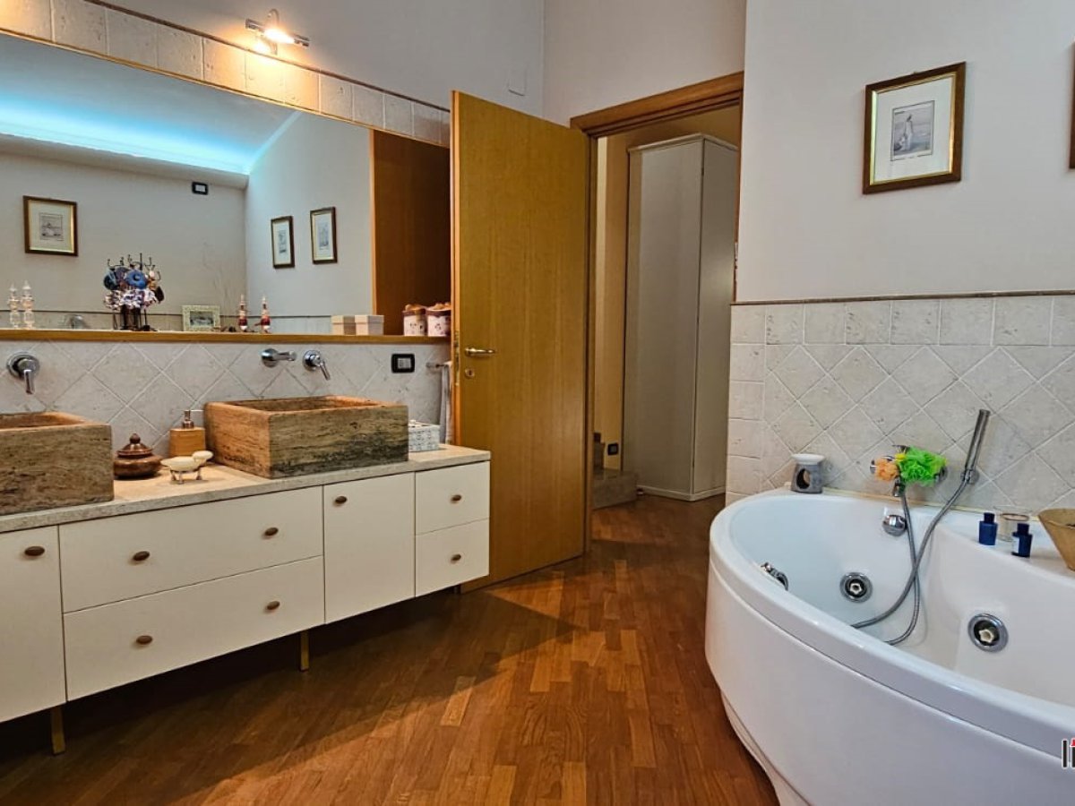 Villa for Sale Colle di Val d'Elsa Siena, Sale Villa Colle di Val d'Elsa