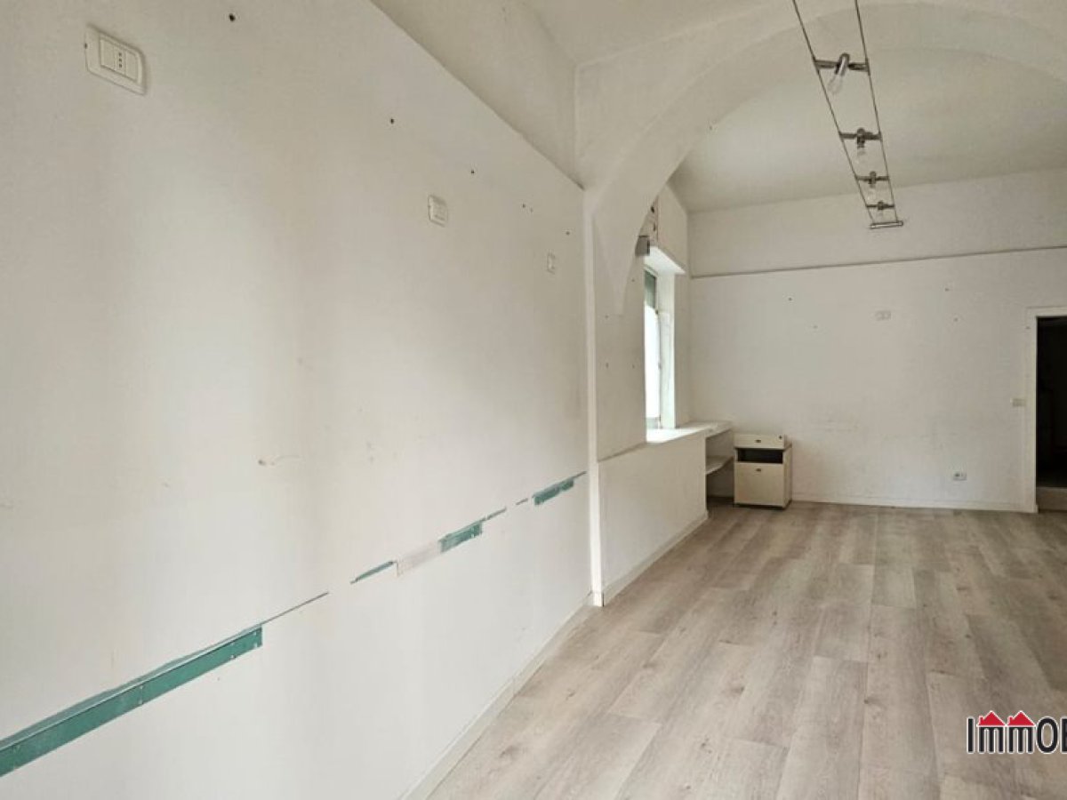 Shop/Commercial space for Rent Colle di Val d'Elsa Siena, Rent Shop/Commercial space Colle di Val d'Elsa