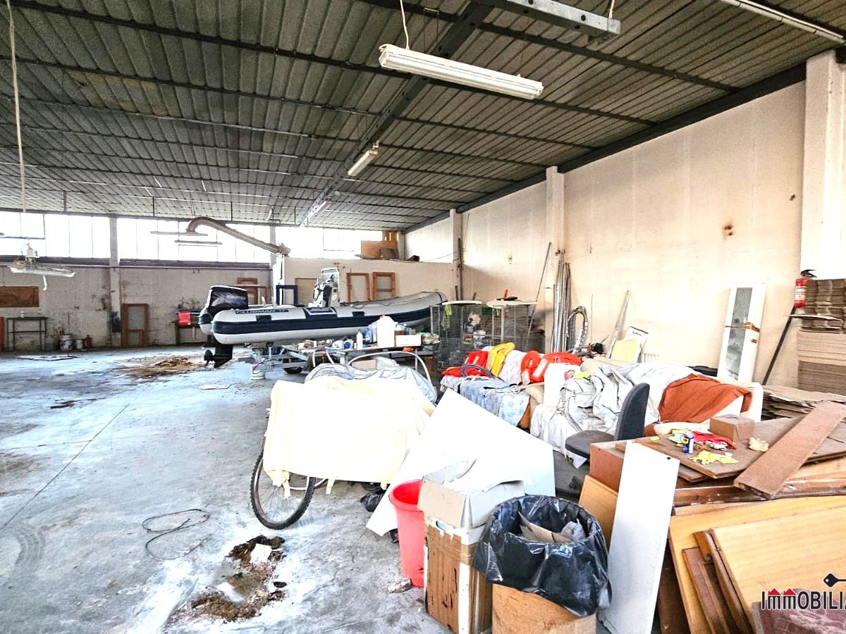 Warehouse for Sale Colle di Val d'Elsa Siena, Sale Warehouse Colle di Val d'Elsa