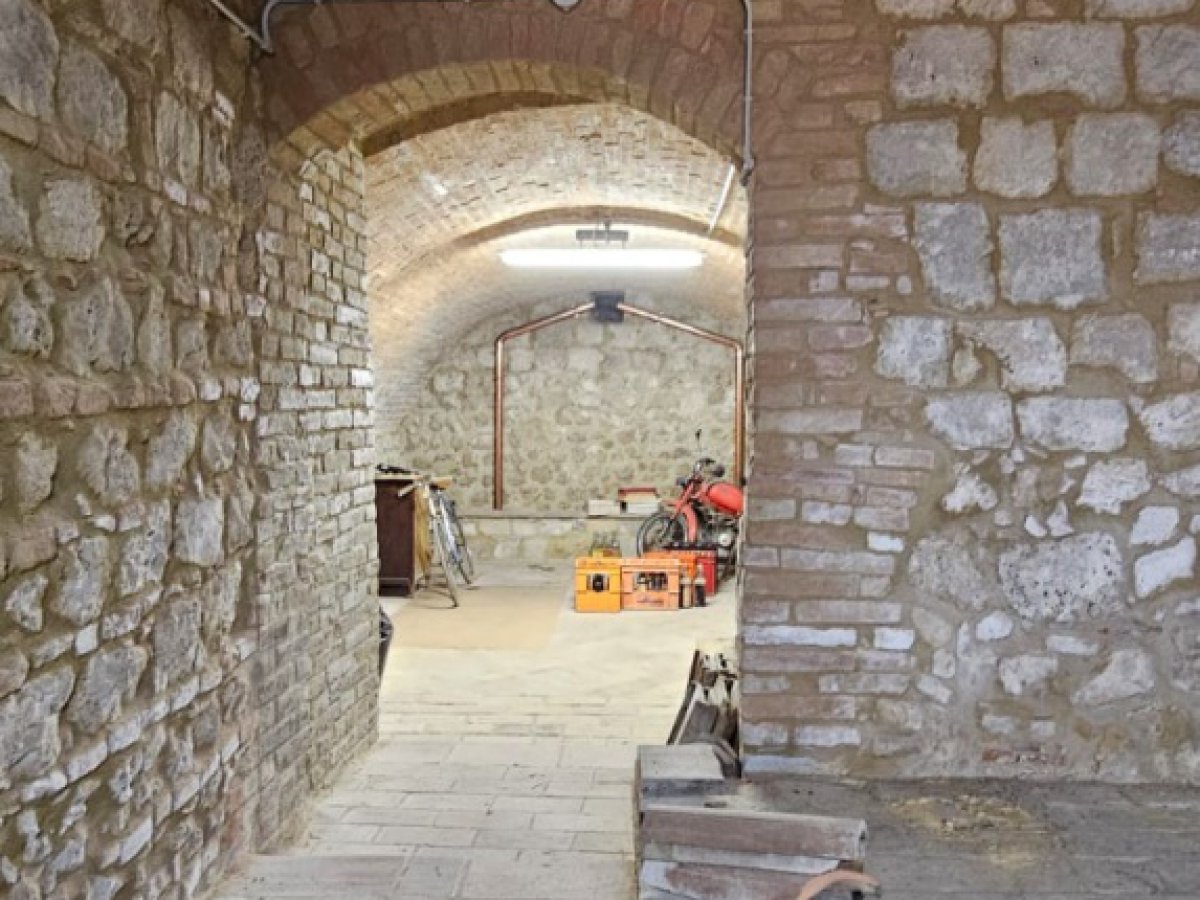 Warehouse for Sale Colle di Val d'Elsa Siena, Sale Warehouse Colle di Val d'Elsa