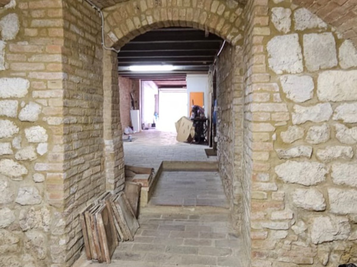 Warehouse for Sale Colle di Val d'Elsa Siena, Sale Warehouse Colle di Val d'Elsa