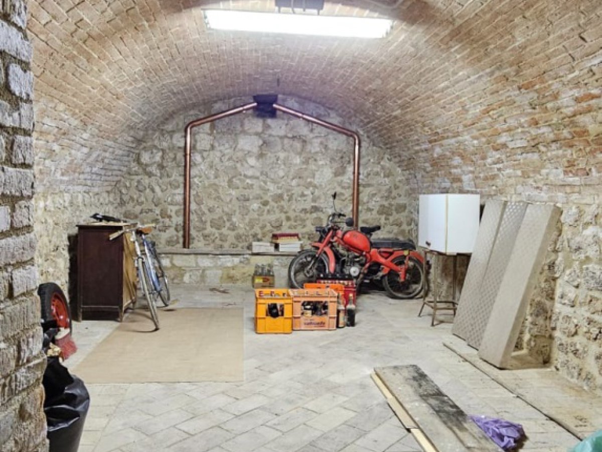 Warehouse for Sale Colle di Val d'Elsa Siena, Sale Warehouse Colle di Val d'Elsa