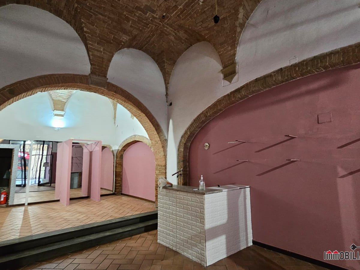 Shop/Commercial space for Sale Colle di Val d'Elsa Siena, Sale Shop/Commercial space Colle di Val d'Elsa