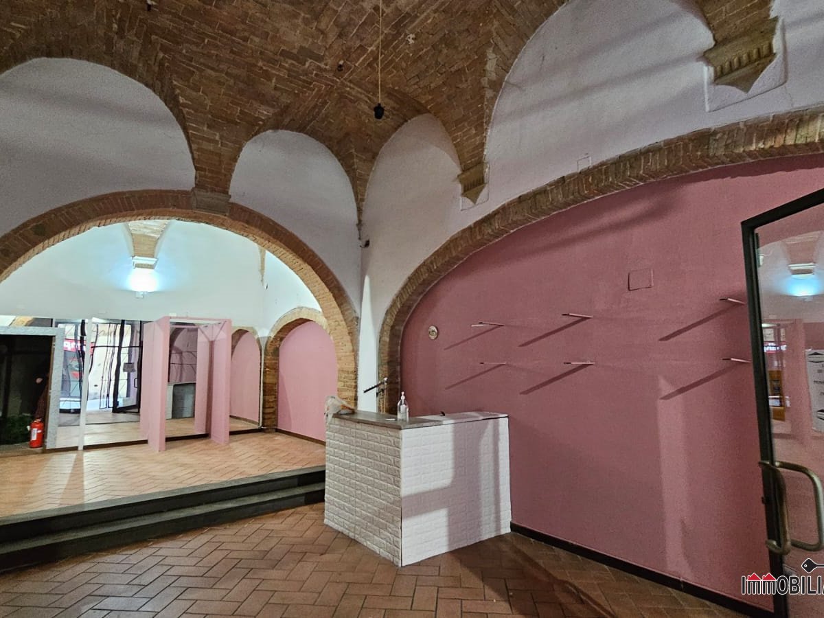Shop/Commercial space for Sale Colle di Val d'Elsa Siena, Sale Shop/Commercial space Colle di Val d'Elsa
