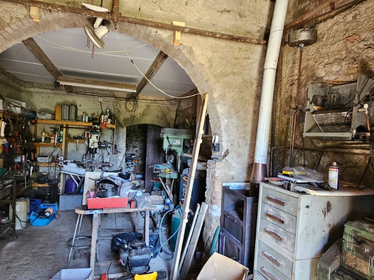 Cottage/Hamlet for Sale Poggibonsi Siena, Sale Cottage/Hamlet Poggibonsi