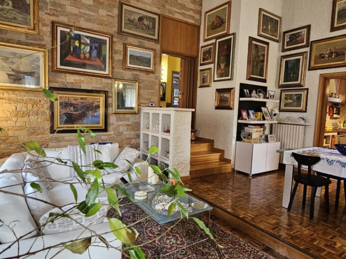 Villa for Sale Colle di Val d'Elsa Siena, Sale Villa Le Grazie